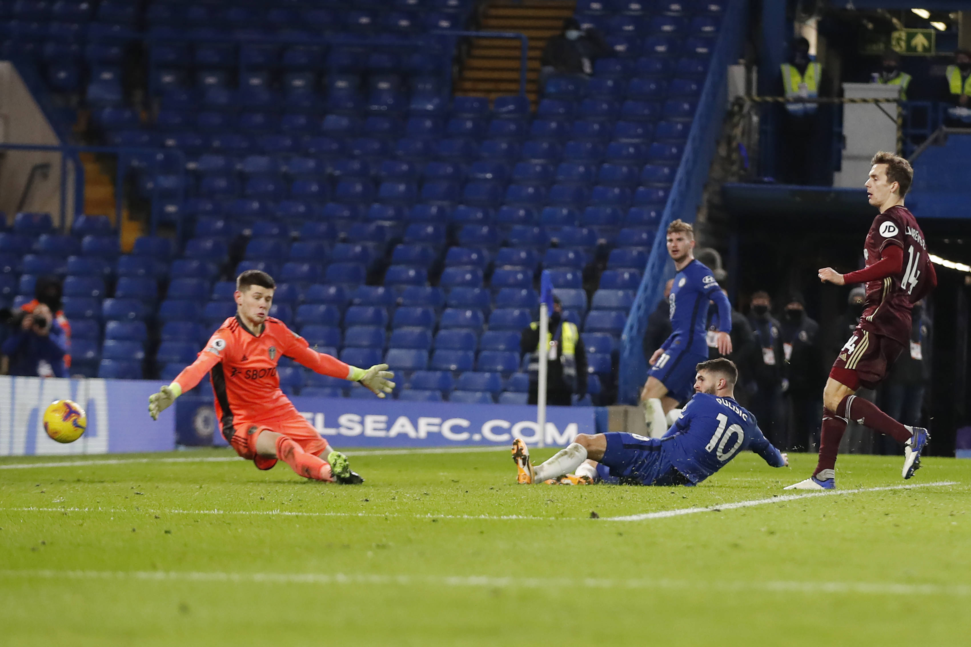 于案件突破 于案件突破